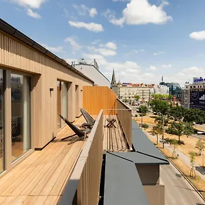 Numa Wood **** Viena