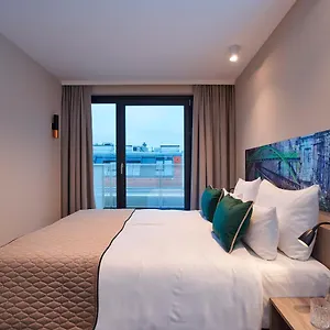 4* Hotell Leonardo West
