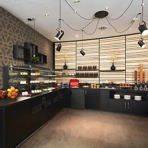 4* Hotell Leonardo West