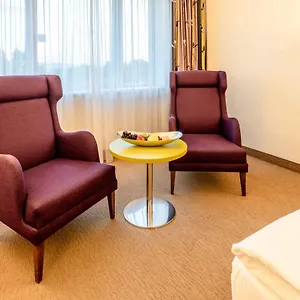4* Hotell Plaza Premium