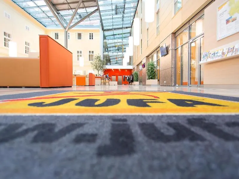 Jufa Hotel Wien City 4*,